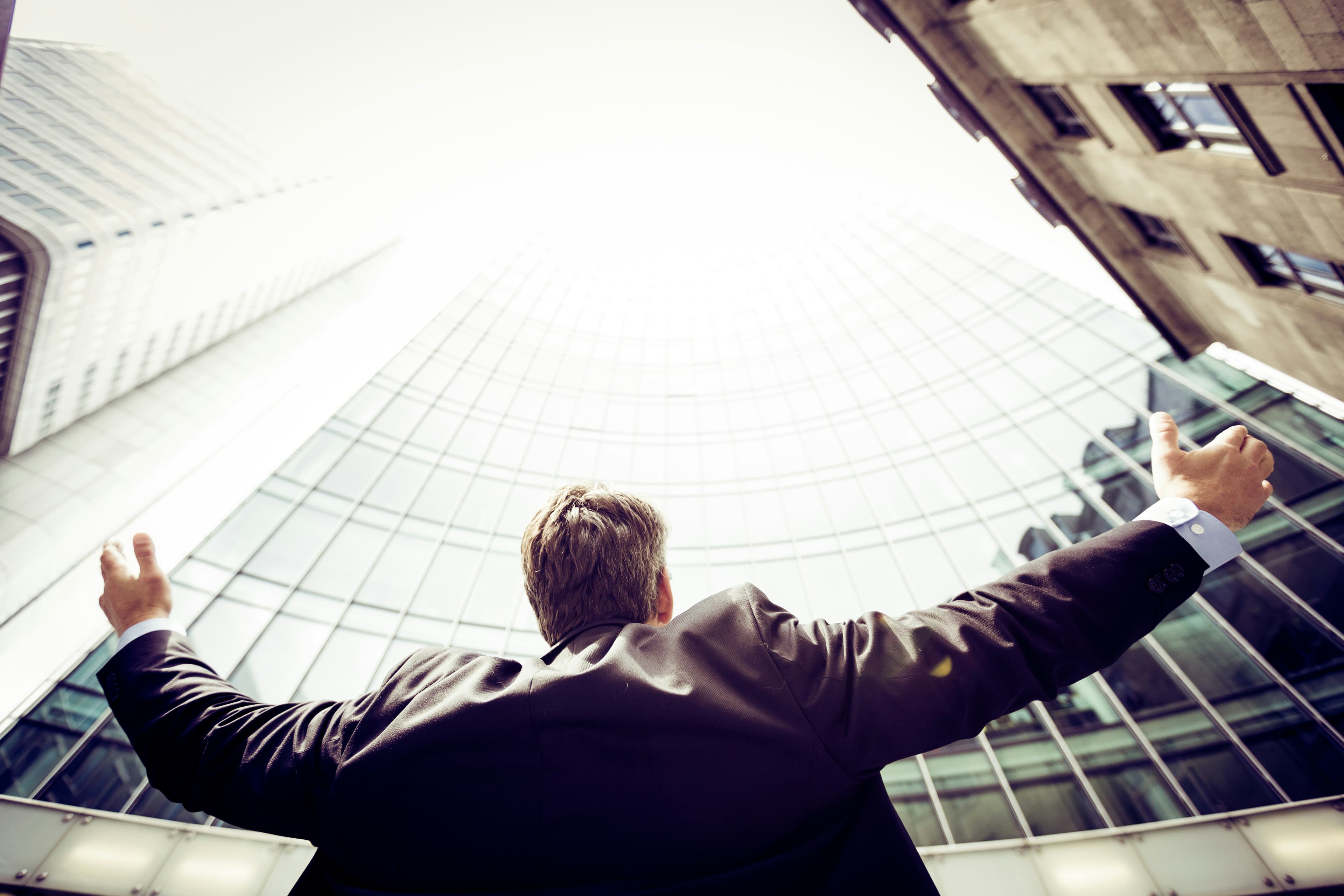 Business ko scale kaise kare? Smart strategies for long-term profitability